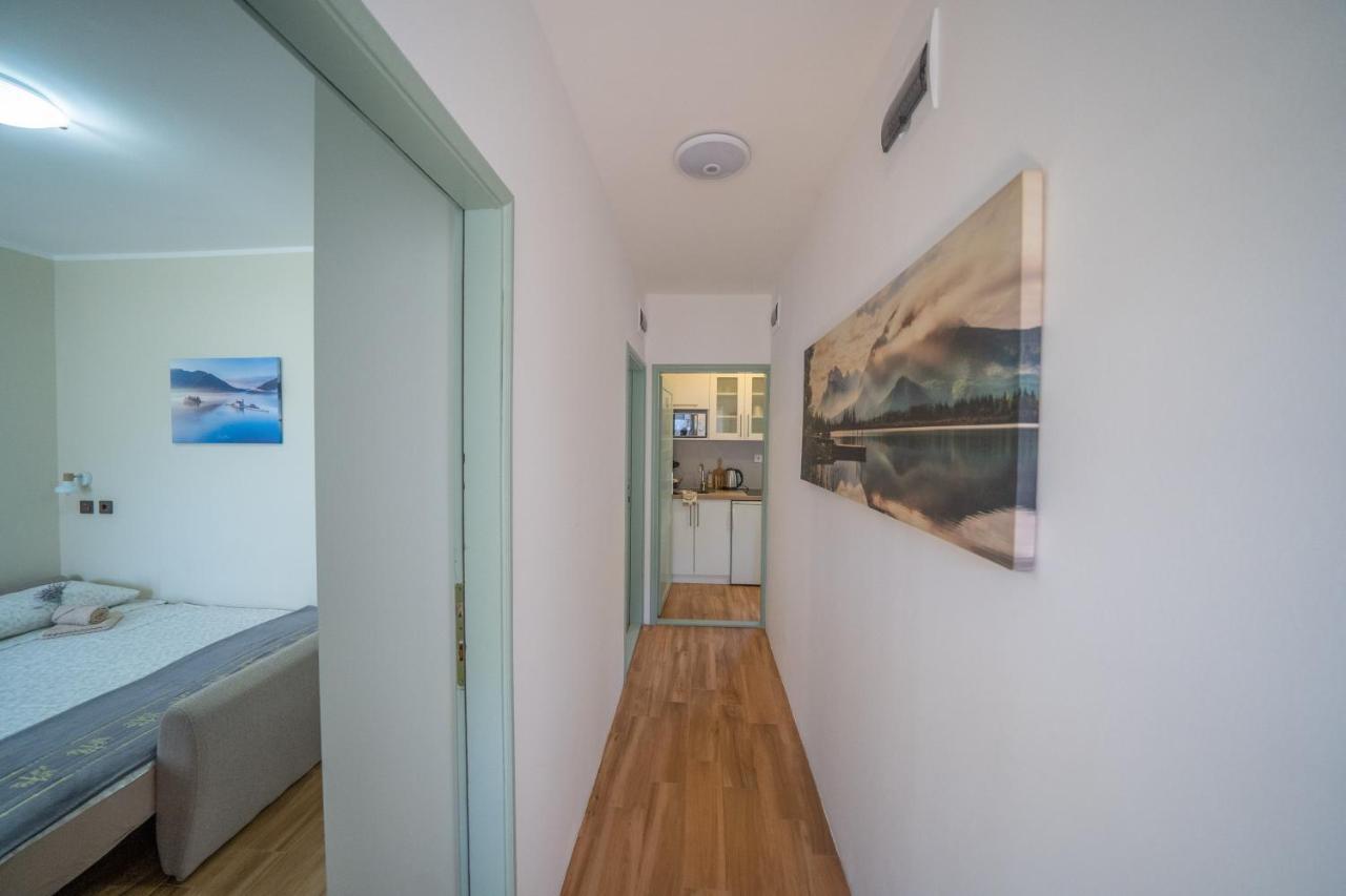 Apartmani Zukic Risan Esterno foto