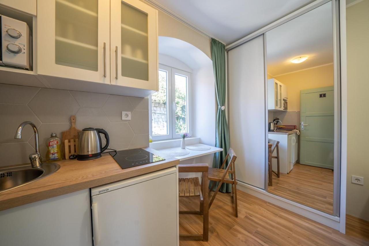 Apartmani Zukic Risan Esterno foto