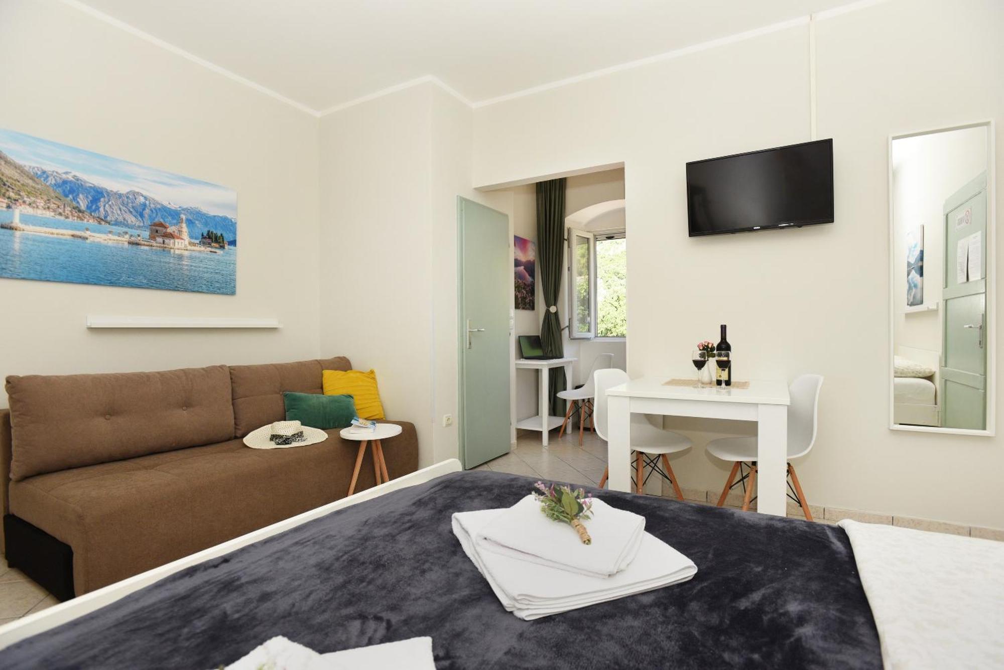 Apartmani Zukic Risan Esterno foto